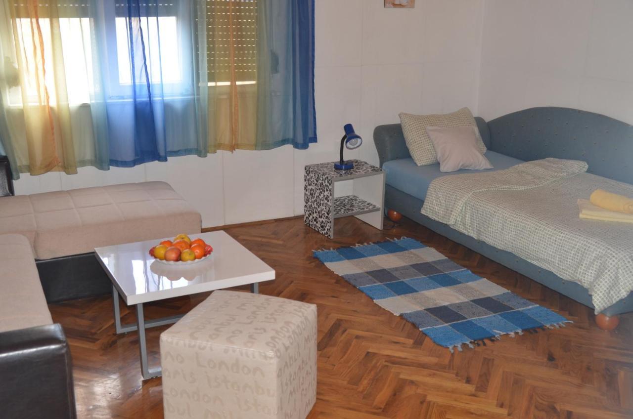 Rooms Mila Rezovac Bagian luar foto
